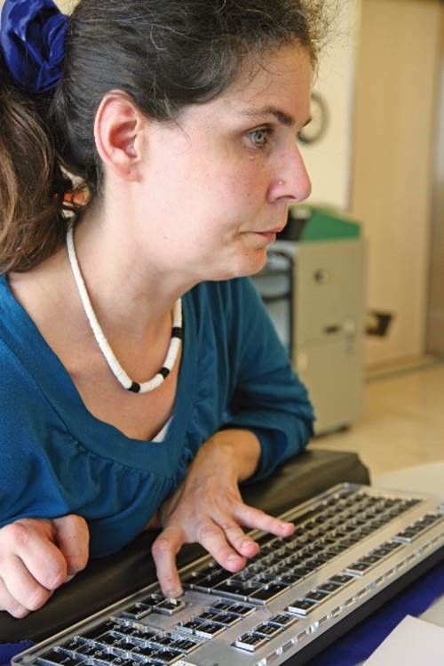 Mit dem passenden Hilfsmittel wertvolle Arbeit leisten – Cavere unterstützt